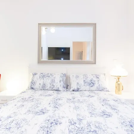 Downtown Apartments Torstr, 4 Unique Units From 1-3 Bedrooms Berlin Room photo